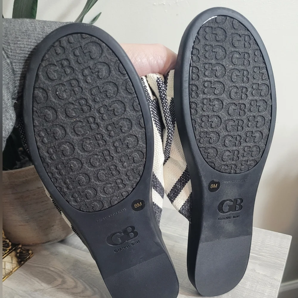 Gianni Bini chic slide